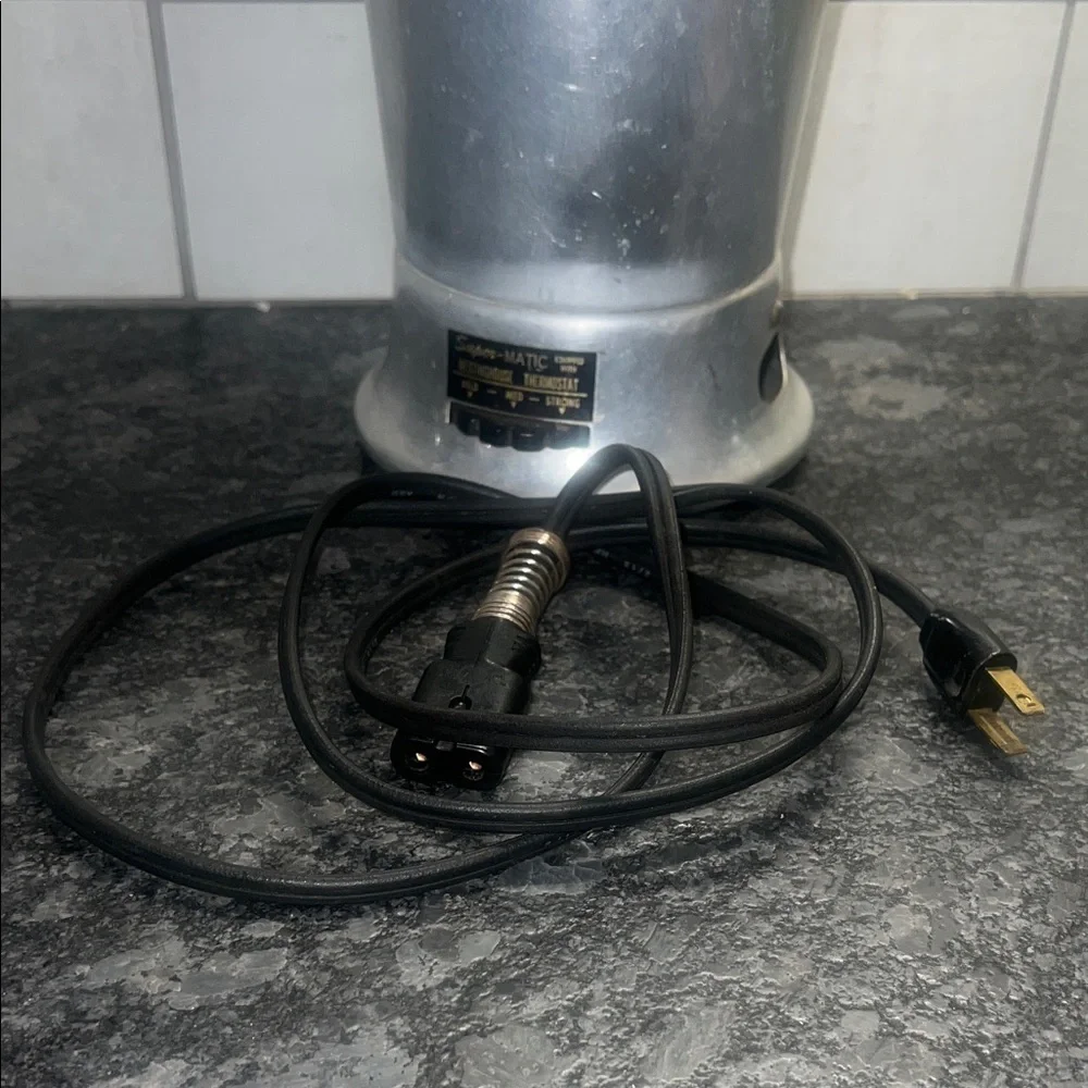 Westinghouse Super-Matic 12 tall coffee pot. This is a RARE FIND.